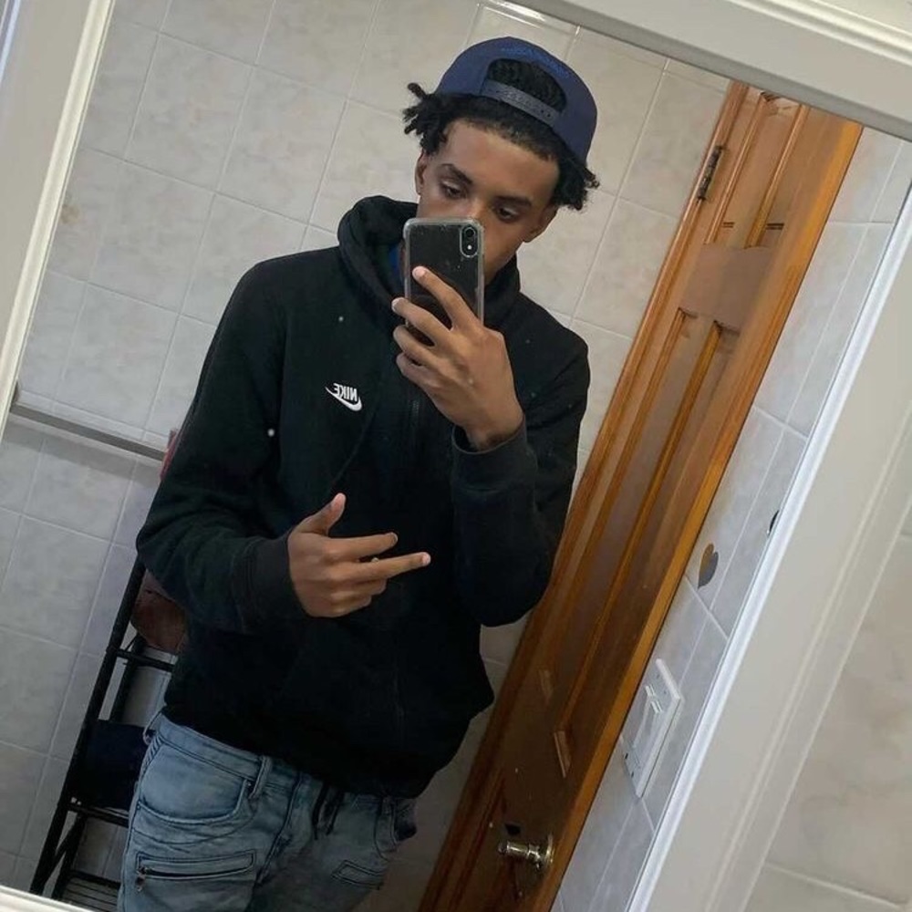 Meet your Posher, Amir